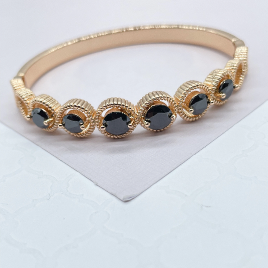 18k Gold Layered Cuff Bracelet Crowned With Black Stones