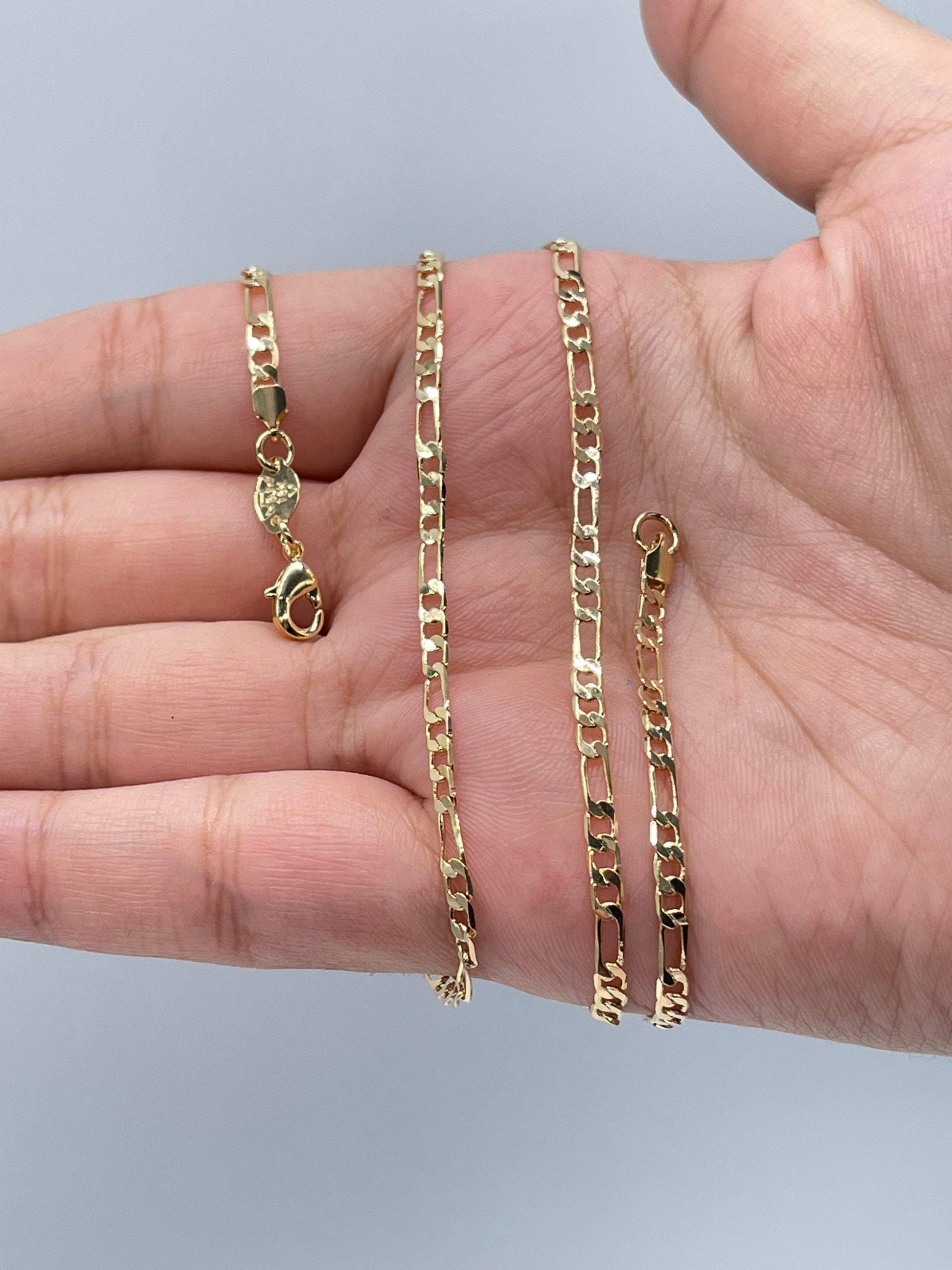 18 in 10 Karat Gold Chain (3 Small Links, 1 Large Link)