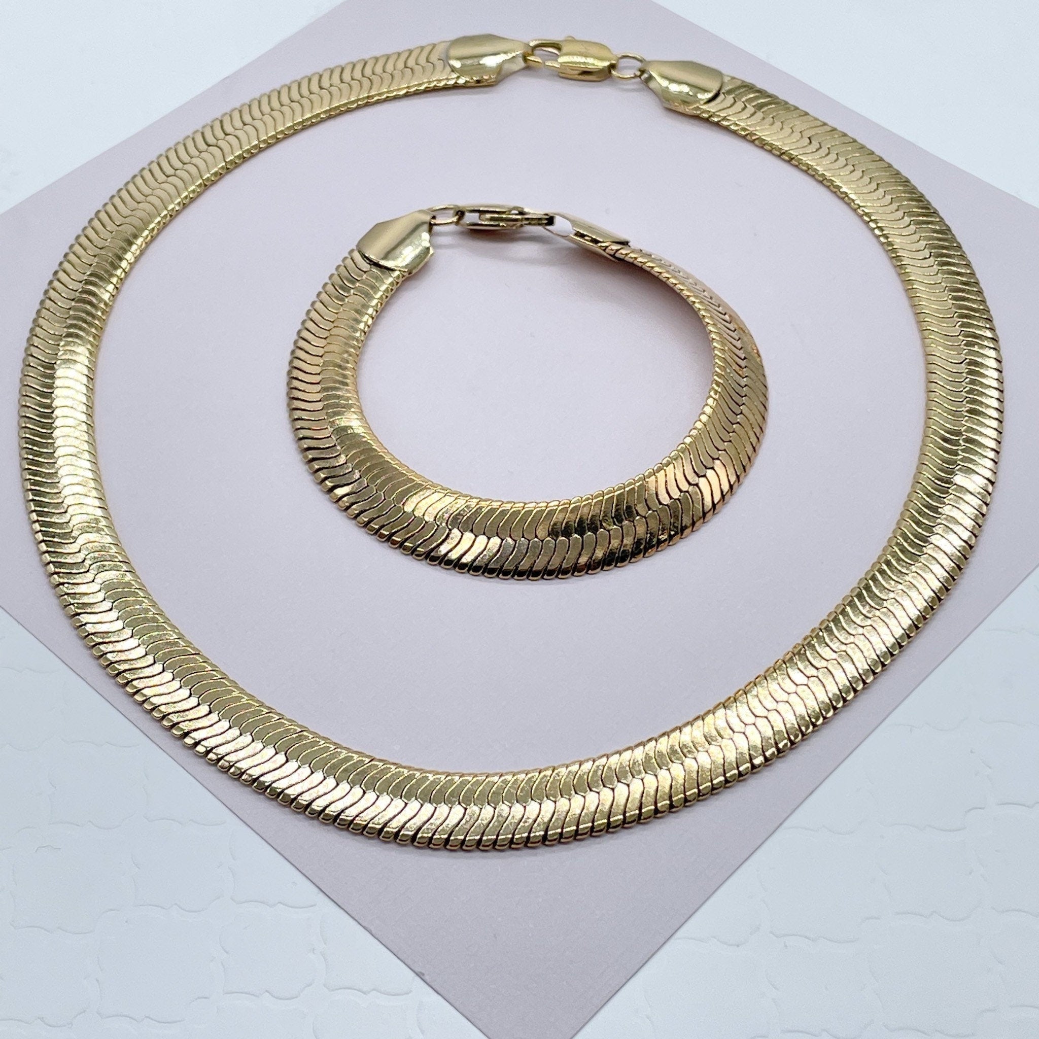 Gorgeous NWOT Gold Tone Multi Layered Herringbone Style 28 