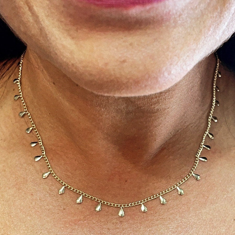 18k Gold Layered Thin Curb Link Choker With Teardrop Fringe Charms Facing Outward