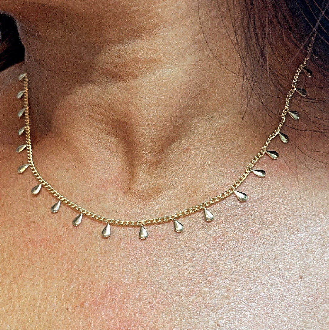 18k Gold Layered Thin Curb Link Choker With Teardrop Fringe Charms Facing Outward