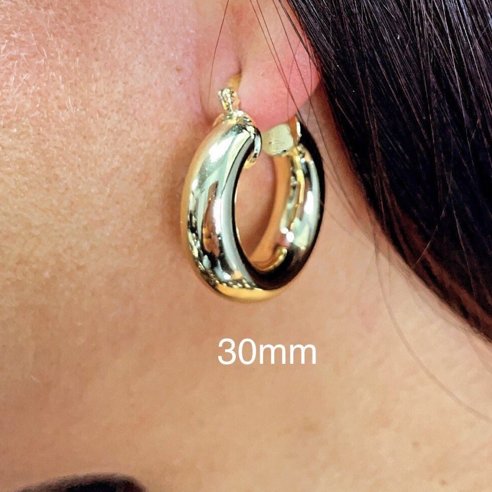 Wholesale Earrings - 14k Gold Filled Hoop Flex Earring - 12mm, 14mm, 18mm,  20mm, 30mm, 40mm, 50mm, 60mm, 70mm Hoops, 14kGF Hoop Earring, Huggie Hoops,  Ear huggie – HarperCrown