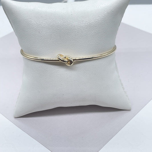 18k Minimalist Single Knot Bangle