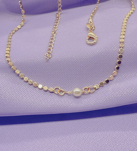 18k Gold Filled Flat Beaded Necklace With Pearl Ball In Center