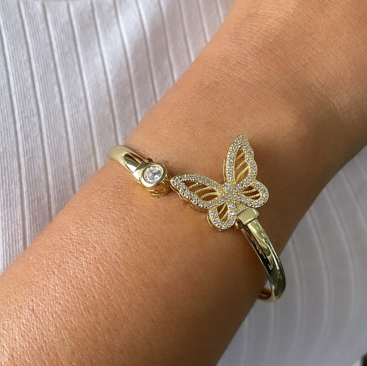 18k GoldFilled Smooth Plain Cuff Bracelet With Large CZ Butterfly & Zirconia Stone Ends