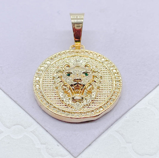 18k Gold Filled Lion Head Medallion Pendant With With Engraved Patters And Emerald Green Eye Stones